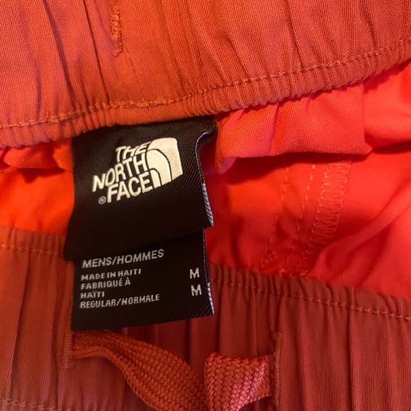 The North Face Men’s Shorts - Picture 4 of 5